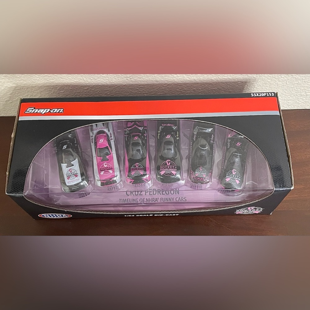 Snap-On NHRA 1:64 Scale Die-Cast Socket to Breast Cancer Set